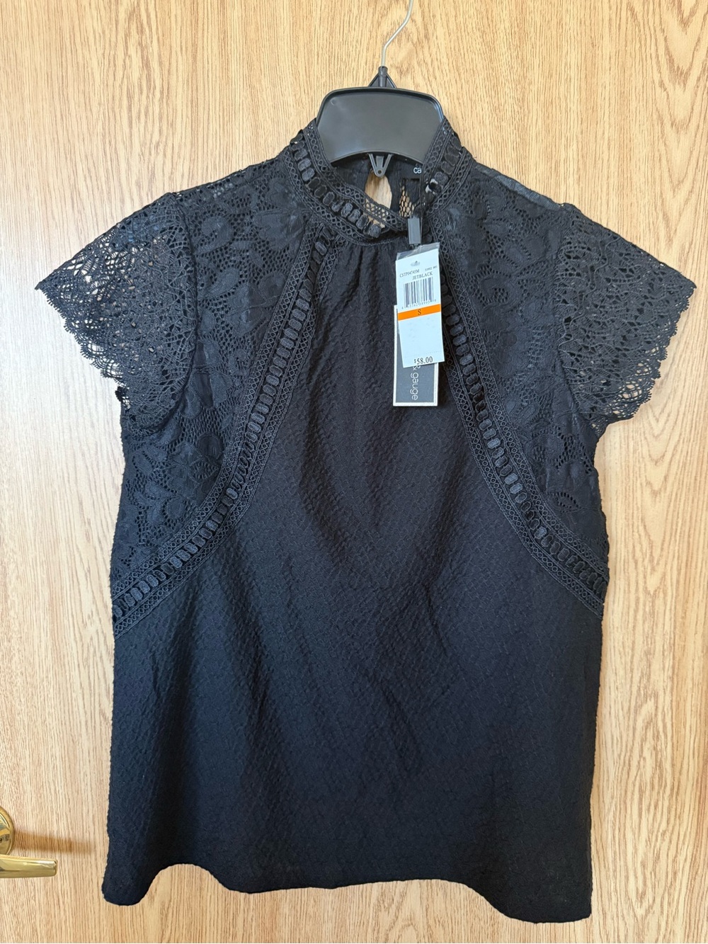 New Cable & Gauge Black Lace Cap-Sleeve Top - Women